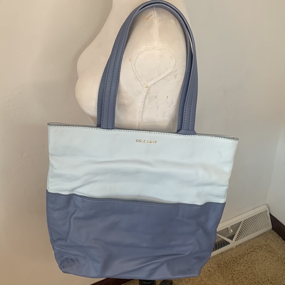 Cole Haan Light Blue Periwinkle Leather Tote Bag with leather pouch - Picture 14 of 14